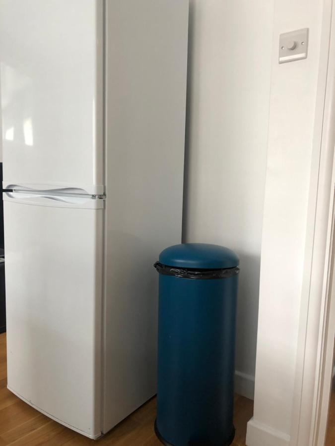 Modern Apartment In Trendy Dalston Лондон Екстериор снимка